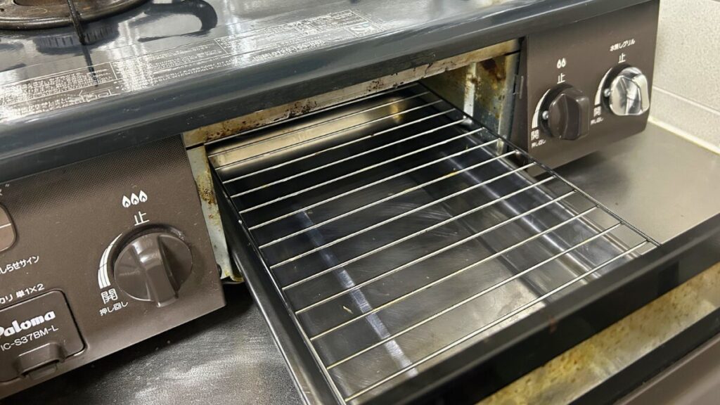 パロマIC-S37BMの水無し片面焼きグリル内部と網の状態